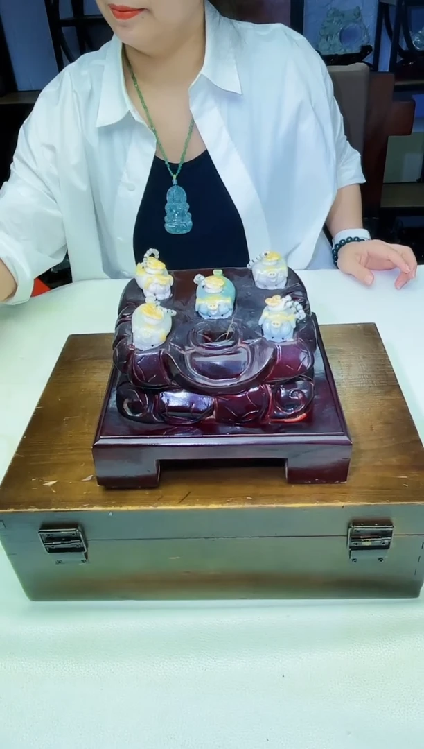 【闪购商品】定制翡翠未镶嵌毛货03030076