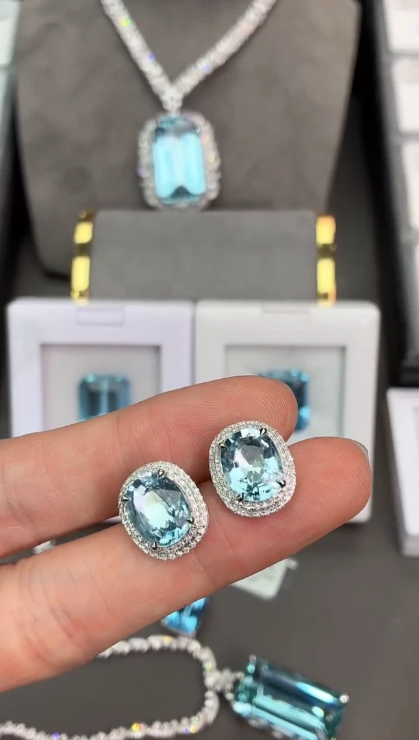 18K金镶嵌吊坠(不含链)海蓝宝石【闪购】5.62ct/七天鉴赏/圣玛利亚