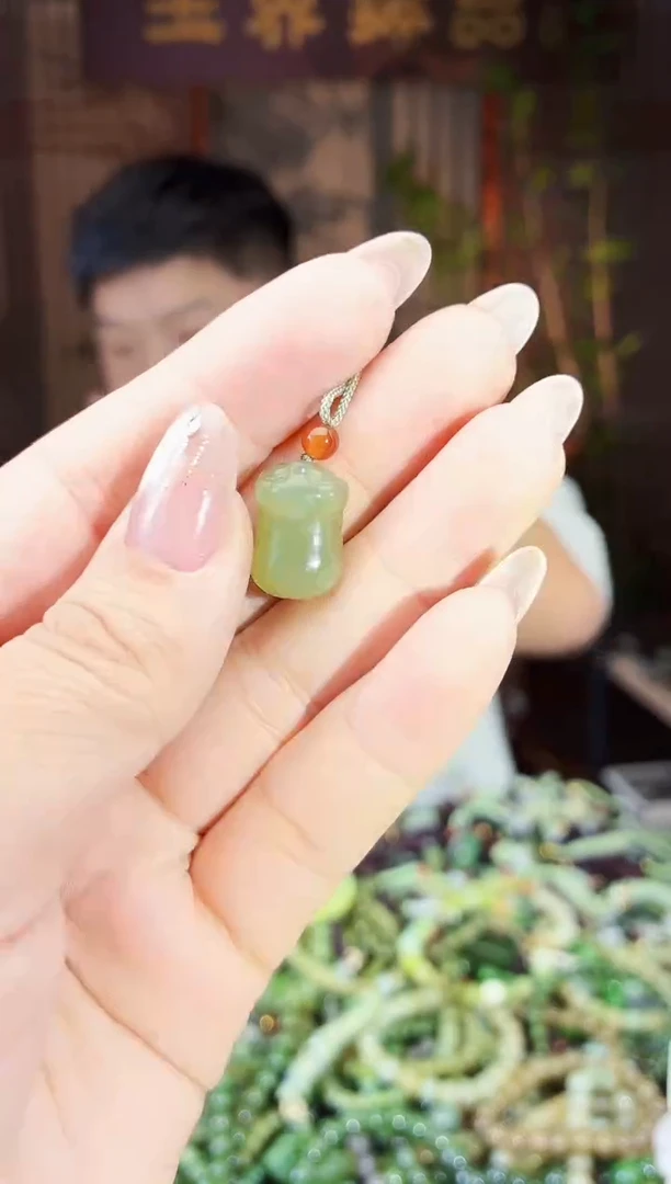 颈饰未镶嵌和田玉多样性发货拍一发一