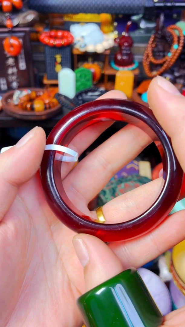 琥珀未镶嵌手镯精品精品精品精品