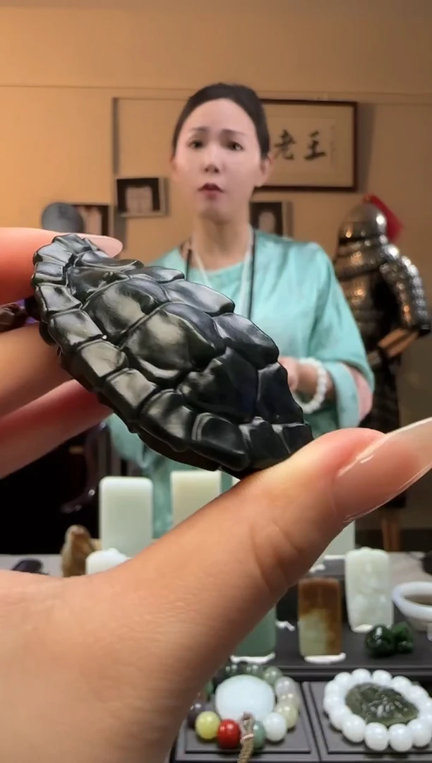【闪购商品】和田玉青玉富甲天下未镶嵌手把件