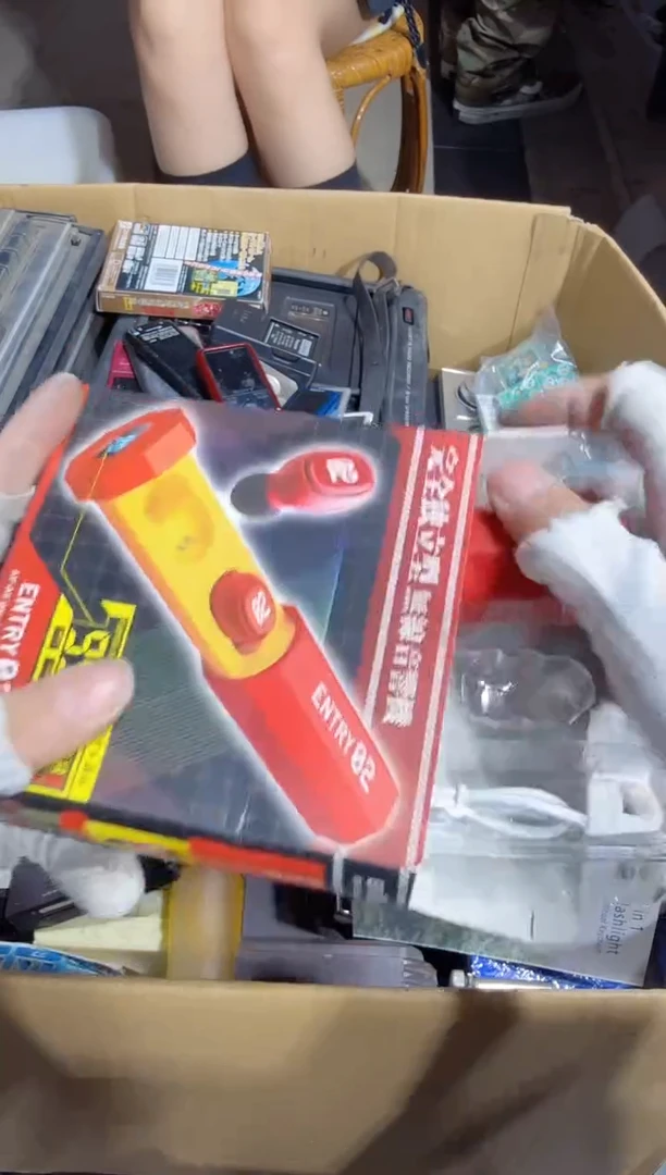 8新星***尘   166中古商品，瑕疵品，不保好坏。