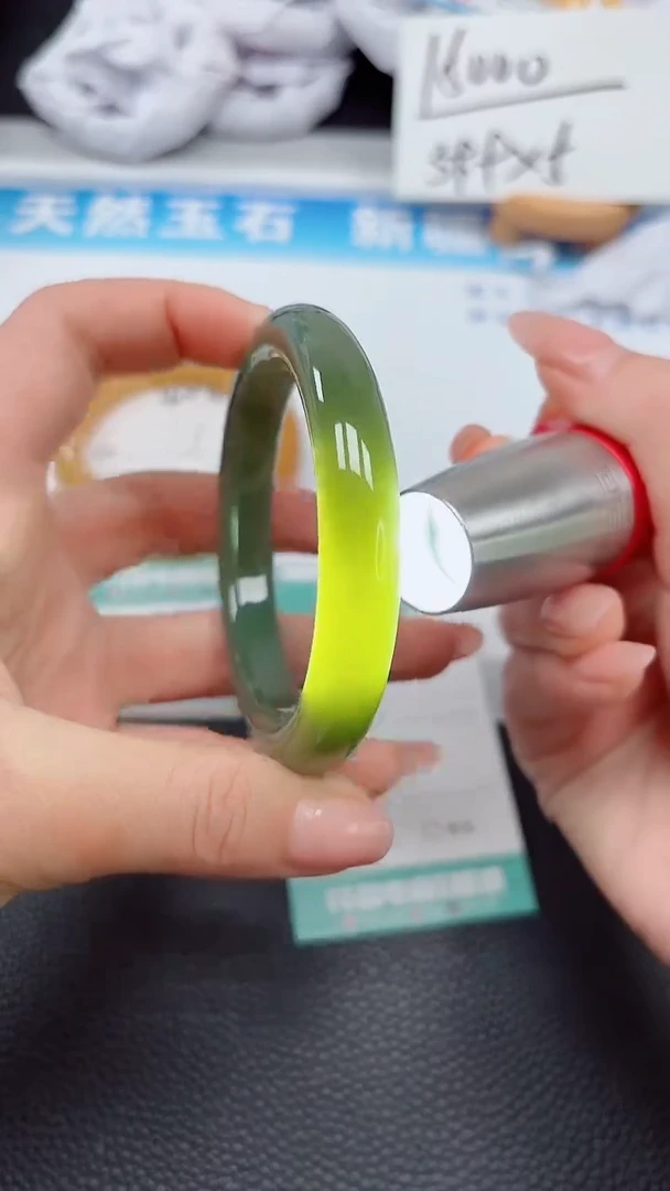 【闪购商品】和田玉手镯未镶嵌403