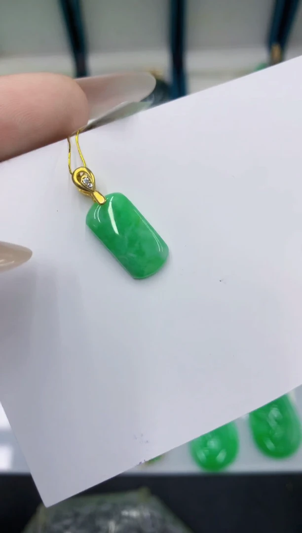 颈饰未镶嵌翡翠111111