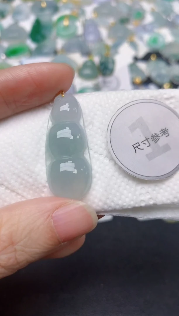 颈饰18K金镶嵌翡翠天然缅甸A货翡翠