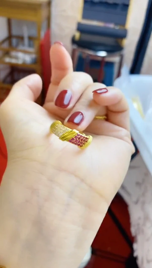 合金无024红色点钻戒指