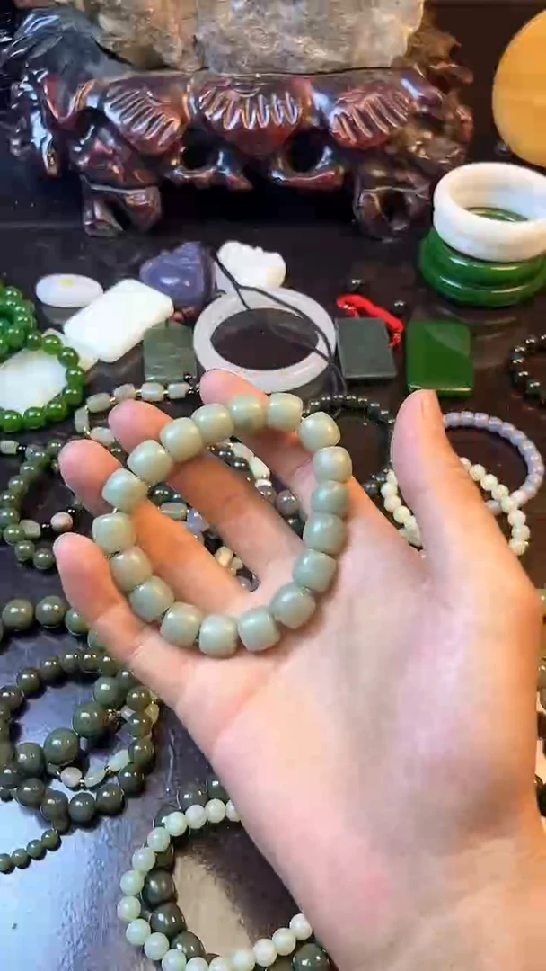手串未镶嵌和田玉主播推荐！！主播推荐！！