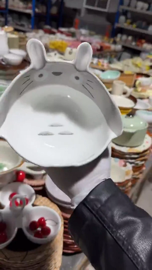 陶瓷龙猫面碗微瑕 凑满20元包邮