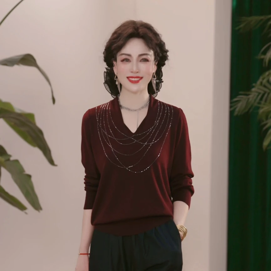 妈妈装秋装2025新款针织衫洋气上衣服气质中年女装休闲时尚小衫