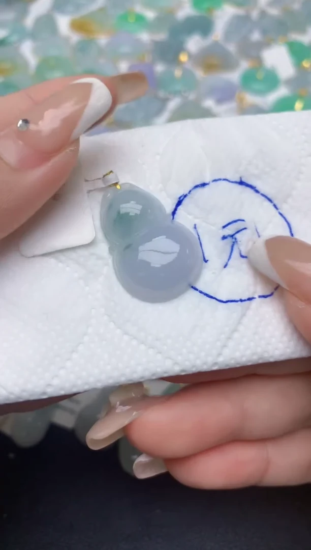 翡翠18K金镶嵌颈饰天然缅甸A货翡翠