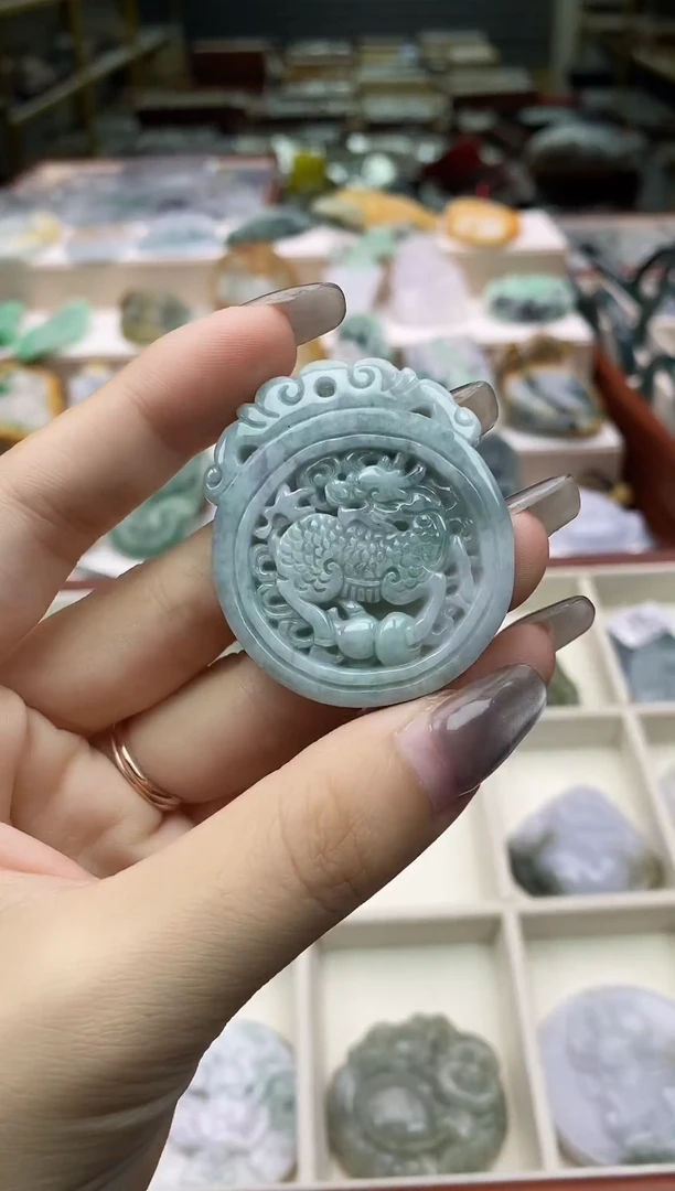 颈饰未镶嵌翡翠1