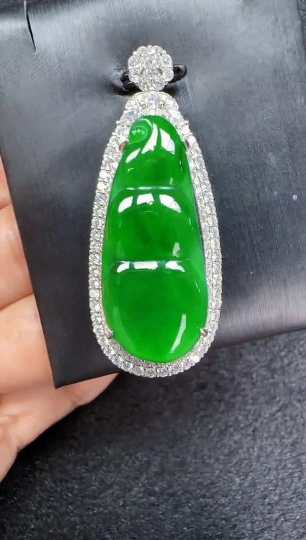 未镶嵌定制翡翠翡翠吊坠49