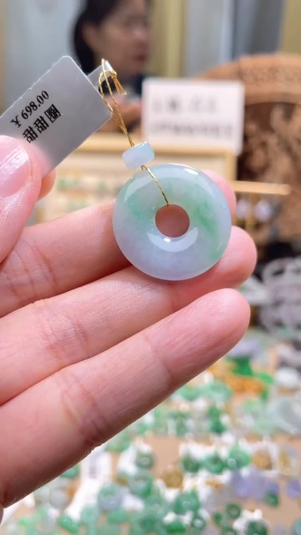 颈饰未镶嵌翡翠甜甜圈