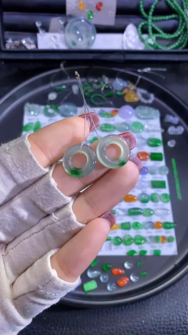 未镶嵌挂件翡翠圈