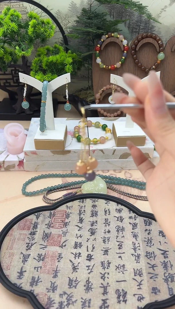 未镶嵌和田玉耳饰63