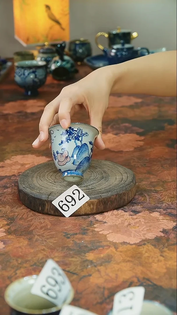 茶碗...........692