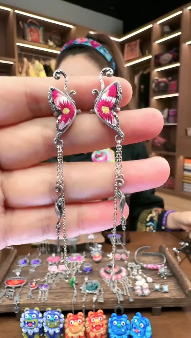 【闪购商品】织绣146黔东南苗族刺绣