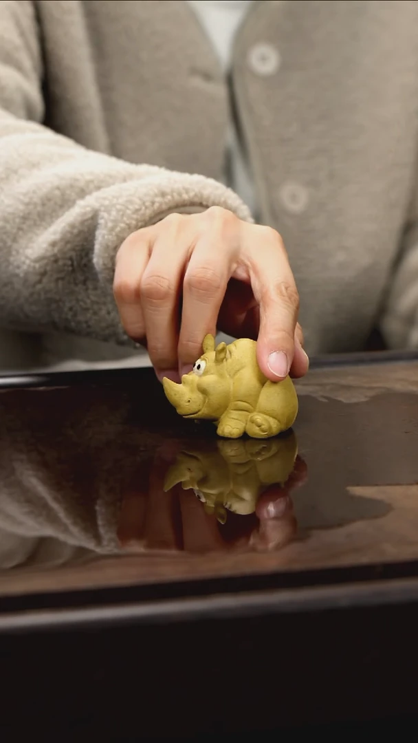 紫砂茶宠紫砂犀牛