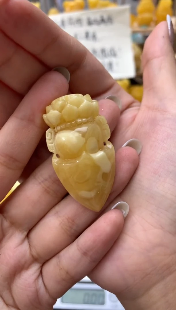 琥珀未镶嵌珠宝奇石犯***象079琥珀蜜蜡微瑕