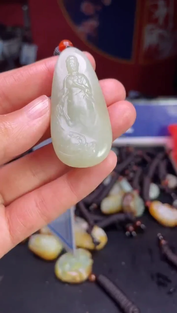 颈饰未镶嵌和田玉1