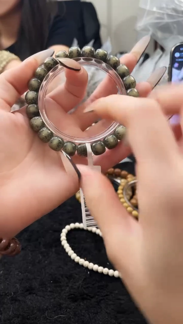 星月菩提手串<F80>10X9单圈E001