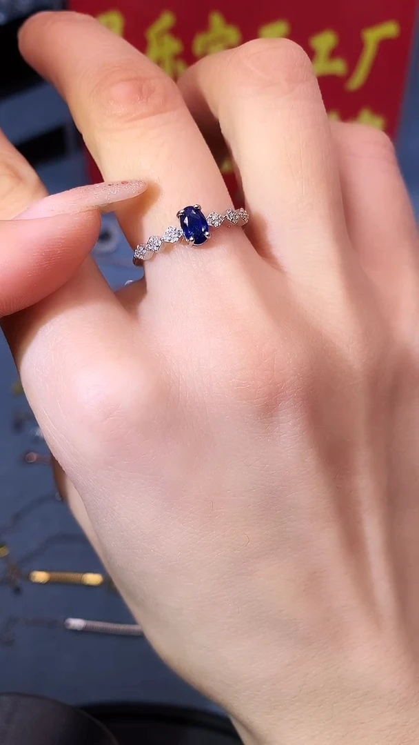 【闪购商品】蓝宝石戒指银S925镶嵌111111