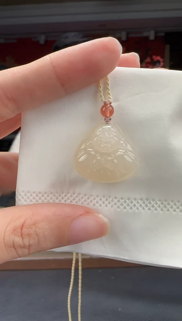 颈饰未镶嵌和田玉藕粉抱抱佛
