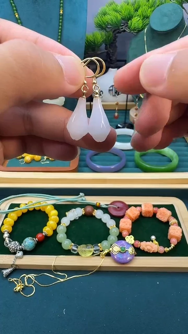 和田玉14K金镶嵌耳饰E42