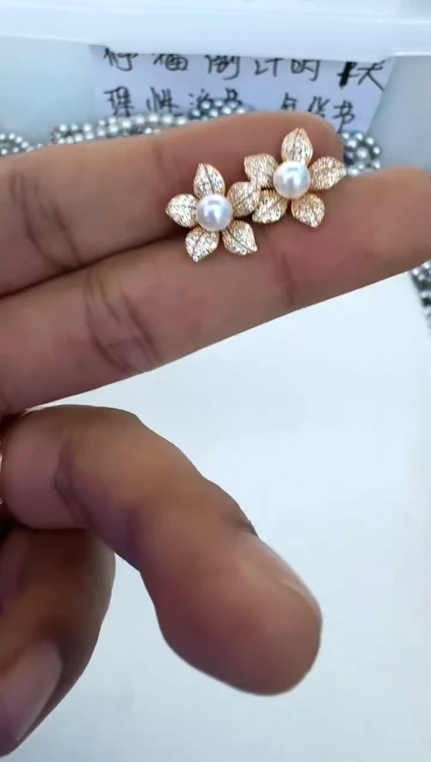 【闪购商品】海水珍珠耳饰银S925镶嵌耳钉