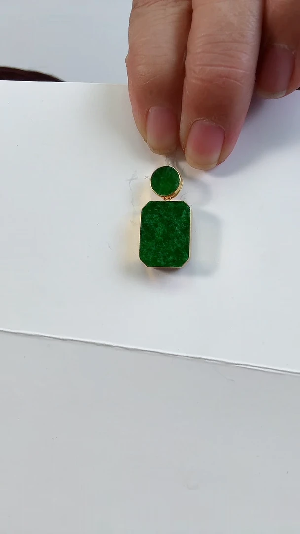 【闪购商品】翡翠颈饰18K金镶嵌吊坠