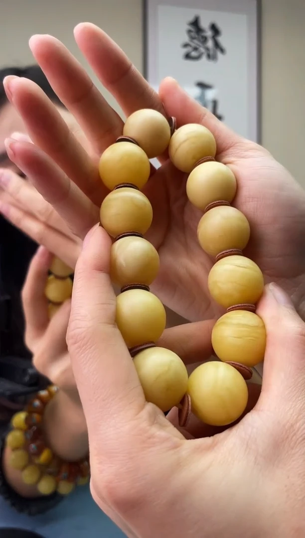 琥珀未镶嵌珠宝奇石T055 19假一罚十多样性发其一