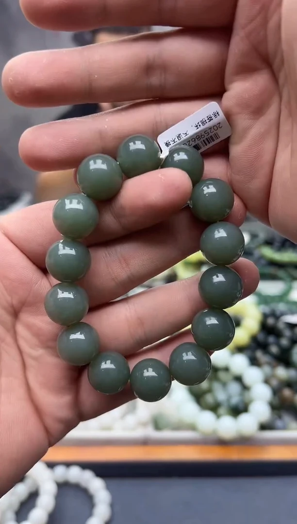 手串未镶嵌和田玉新疆且末天空蓝16