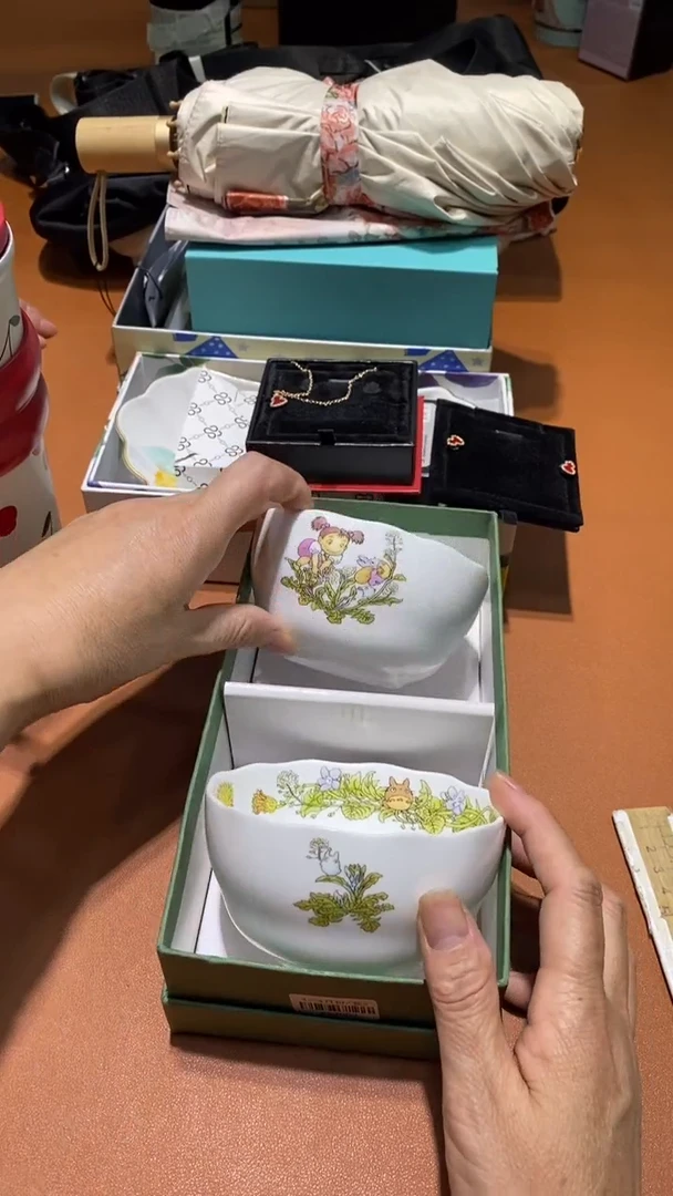 瓷片品牌 包包香水手表护肤品@@1