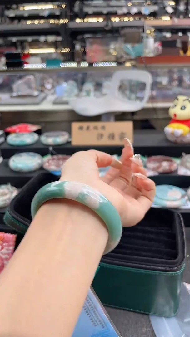 未镶嵌手镯石英质玉瑾圈口（赠品镯心）