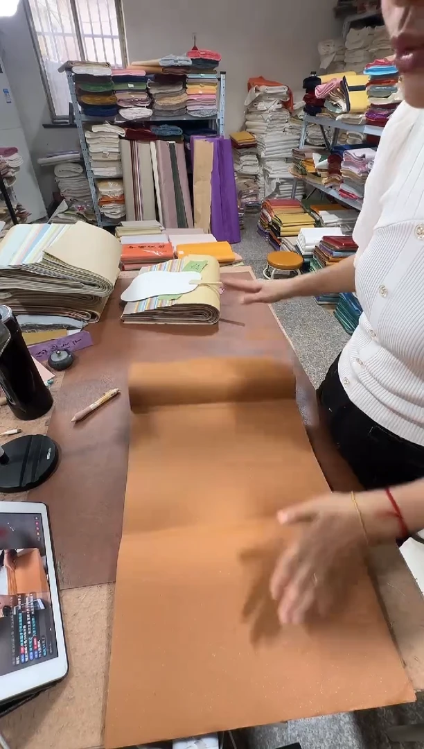 34*68焦糖色光板真银50张