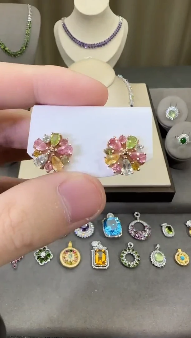 银S925镶嵌耳饰碧玺13mm耳钉繁花设计款多样性发一