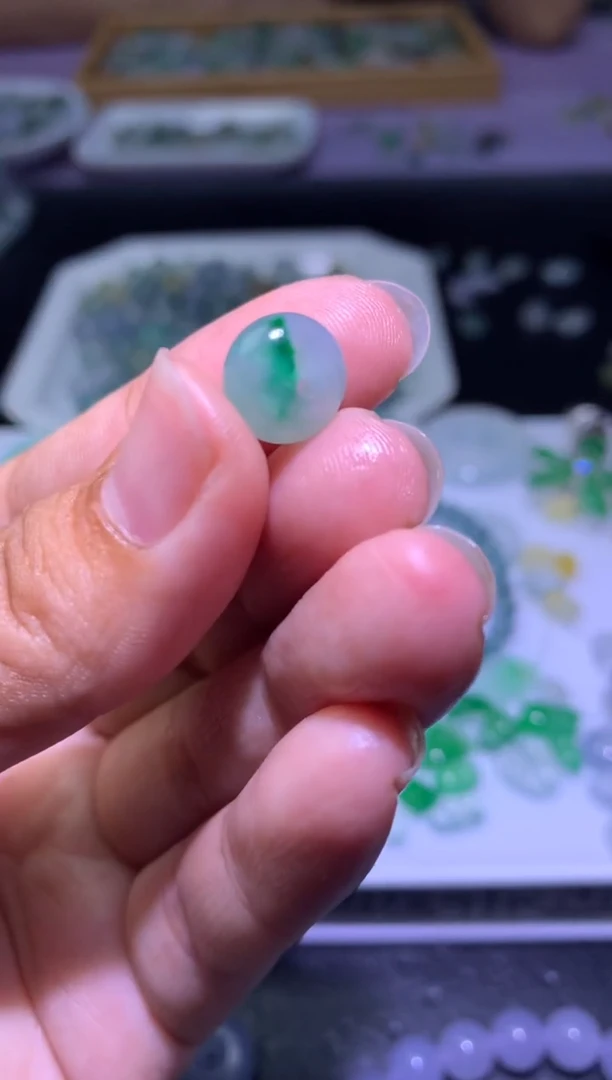 未镶嵌定制翡翠毛货