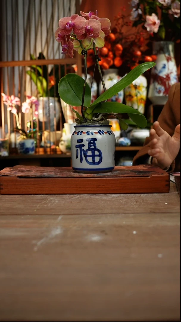 当代景德镇设计师釉下手绘陶瓷花瓶