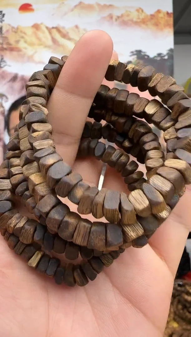 沉香沉香碎屑板头8/9不规整奇楠白奇沉香宠粉多样性发一