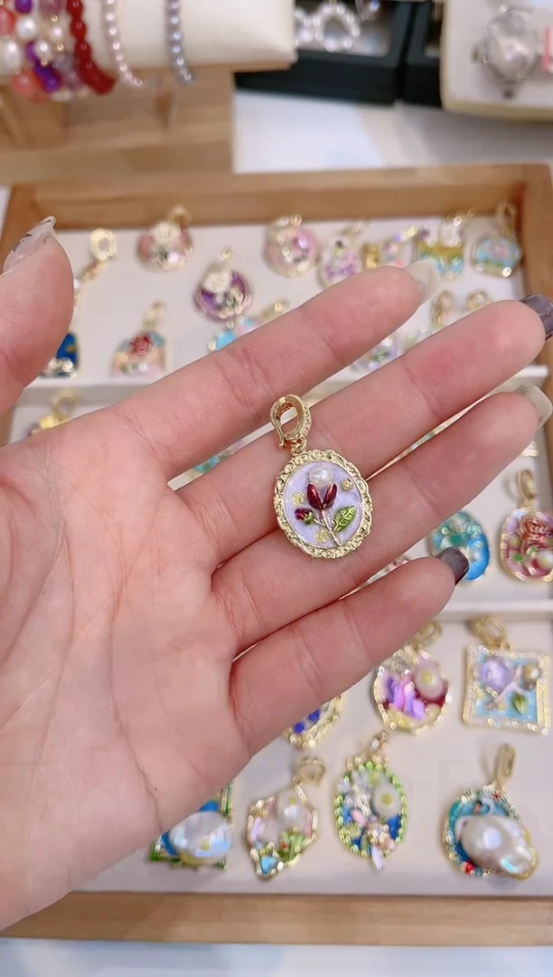 【闪购商品】淡水珍珠颈饰合金吊坠