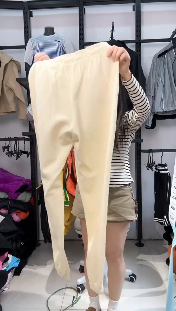 2778  编码  瑕疵直播间过款为准 尺码M