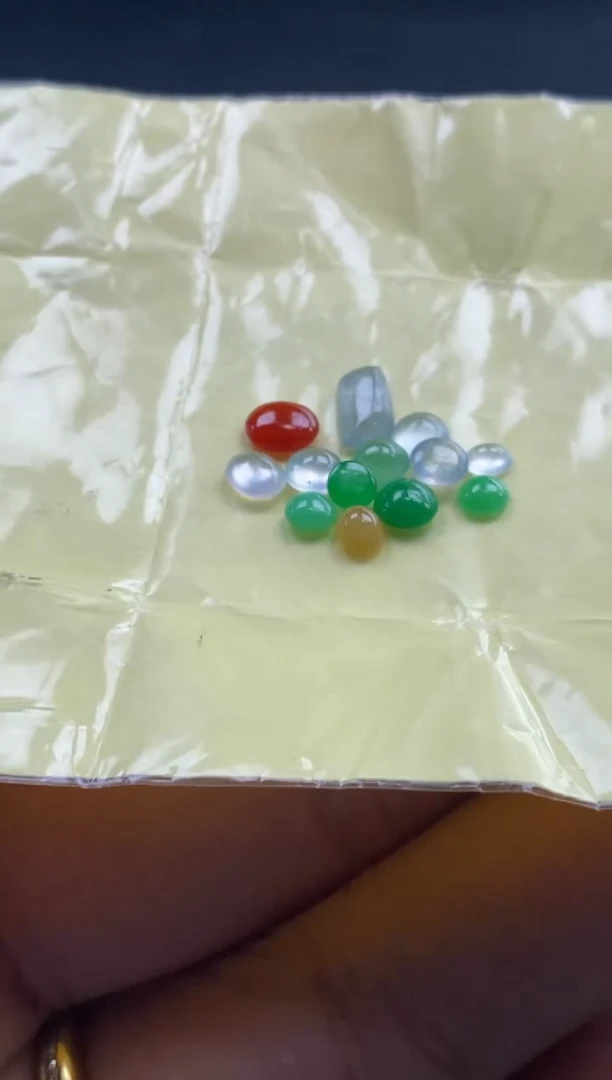 翡翠裸石天然翡翠裸石蛋面54