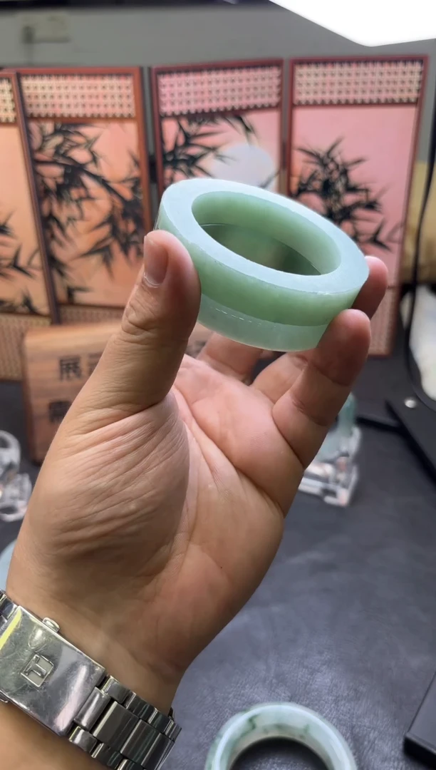 未镶嵌手镯定制翡翠南*多样性发货