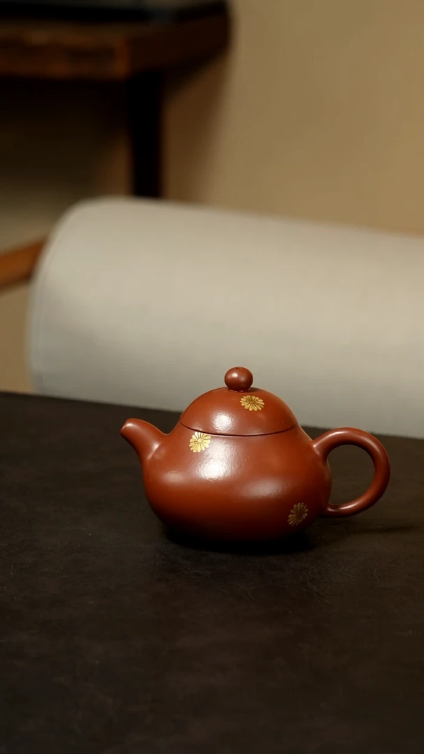 紫砂茶盘梨形朱泥大红袍紫砂壶