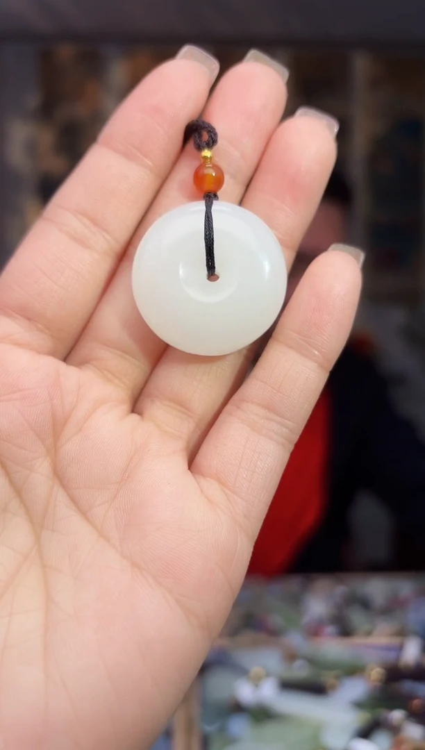 【闪购商品】石英质玉颈饰未镶嵌拍一发一多样性发货