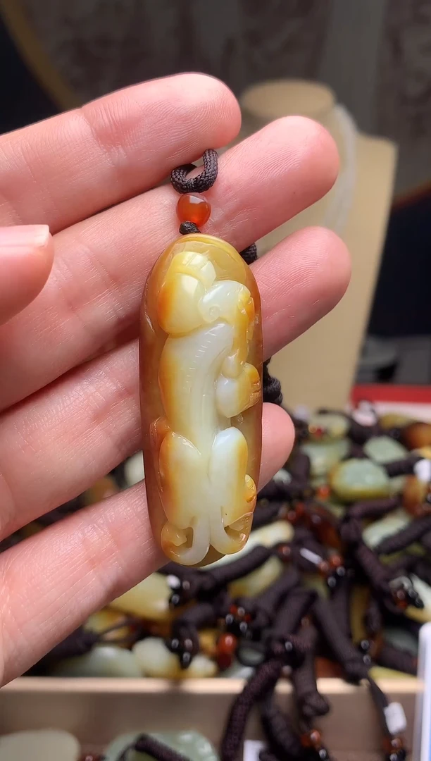 颈饰未镶嵌和田玉新疆料青海料清水和田玉吊坠