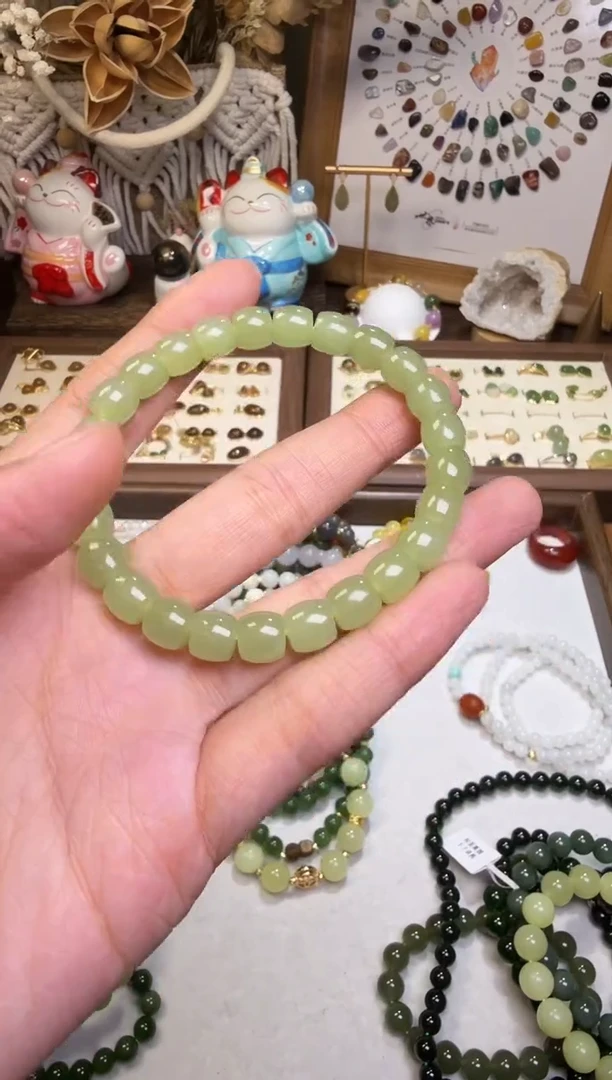 未镶嵌和田玉挂件手链