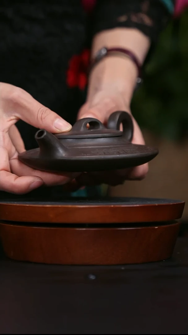 央广国宝苑紫砂茶壶 42