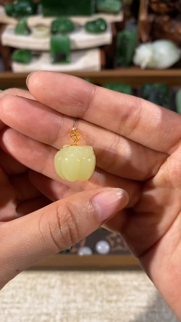 吊坠(不含链)18K金镶嵌和田玉和田玉若羌黄口吊坠