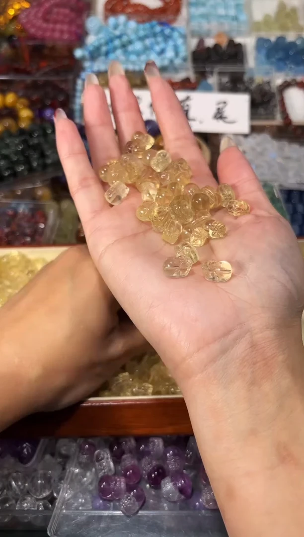 【闪购商品】水晶手串未镶嵌新款黄水晶貔貅一个宽卡约8